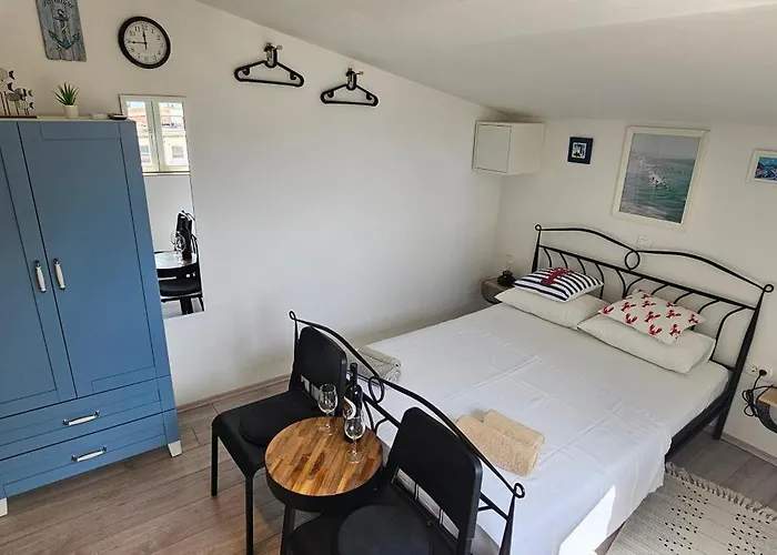 Accommodation Mala Plaza